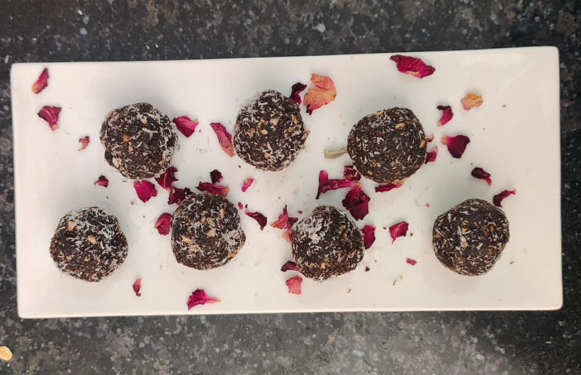 Read more about the article Festive Sweets with a Healthy Twist